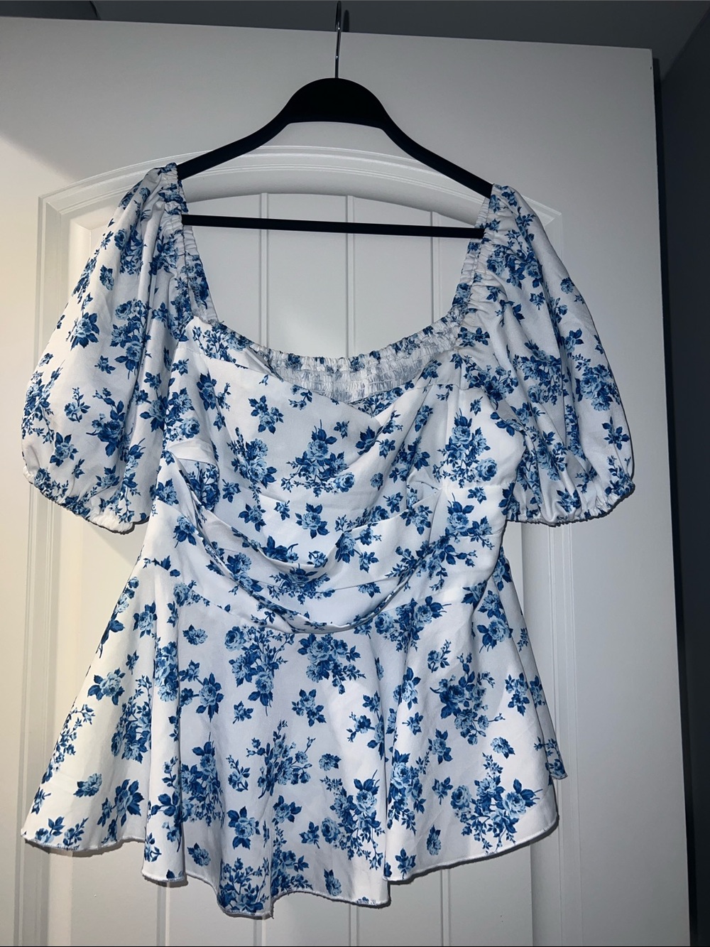 Blue Floral Puff-Sleeve Peplum Dress